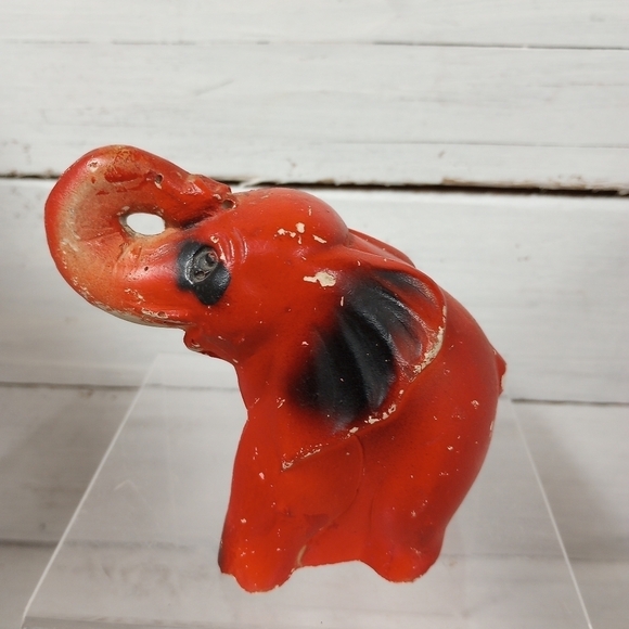 Vintage Chalkware Elephant, Circus Elephant Figurine Black and Red. - Picture 3 of 9